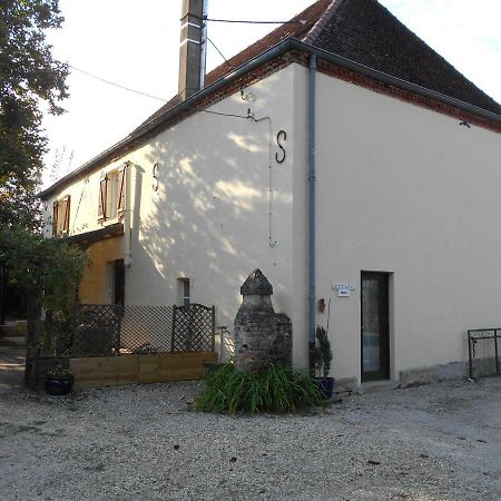 Chez Scallan B&B Sens sur Seille Buitenkant foto